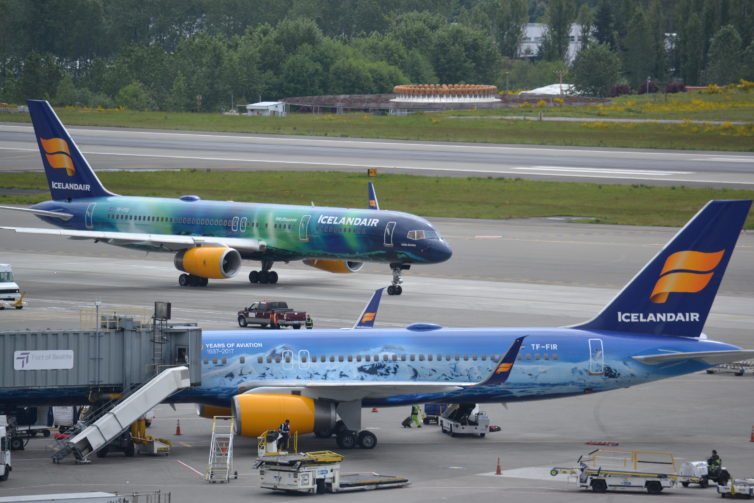 Icelandair 757 στο αεροδρόμιο Sea-Tac
